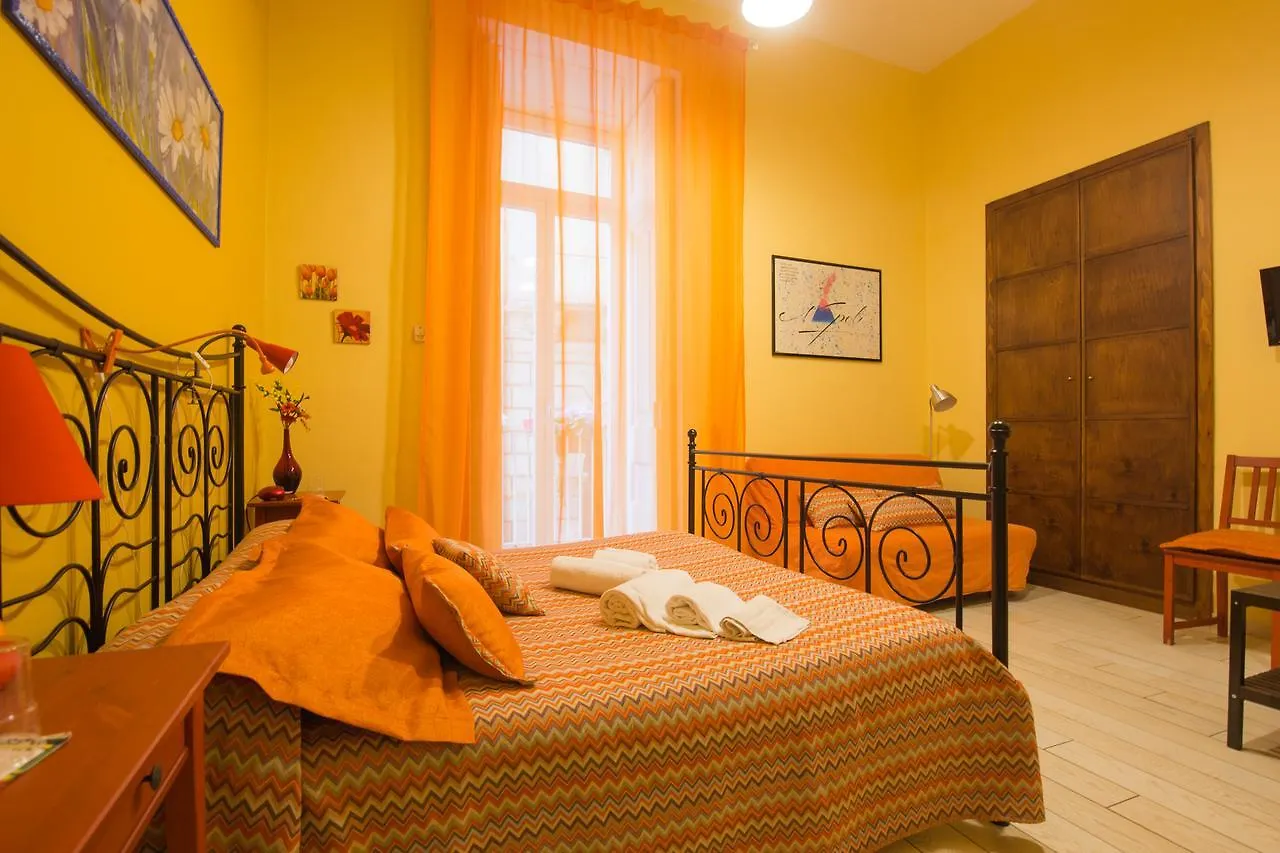 ***  Bed & Breakfast Piazza Dante Неаполь Италия